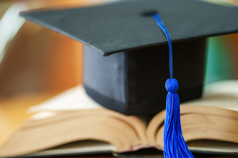 student, doktorant, rozprawa doktorska
