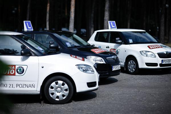 Prawo jazdy na auto z automatyczną skrzynią biegów – jak to wygląda?